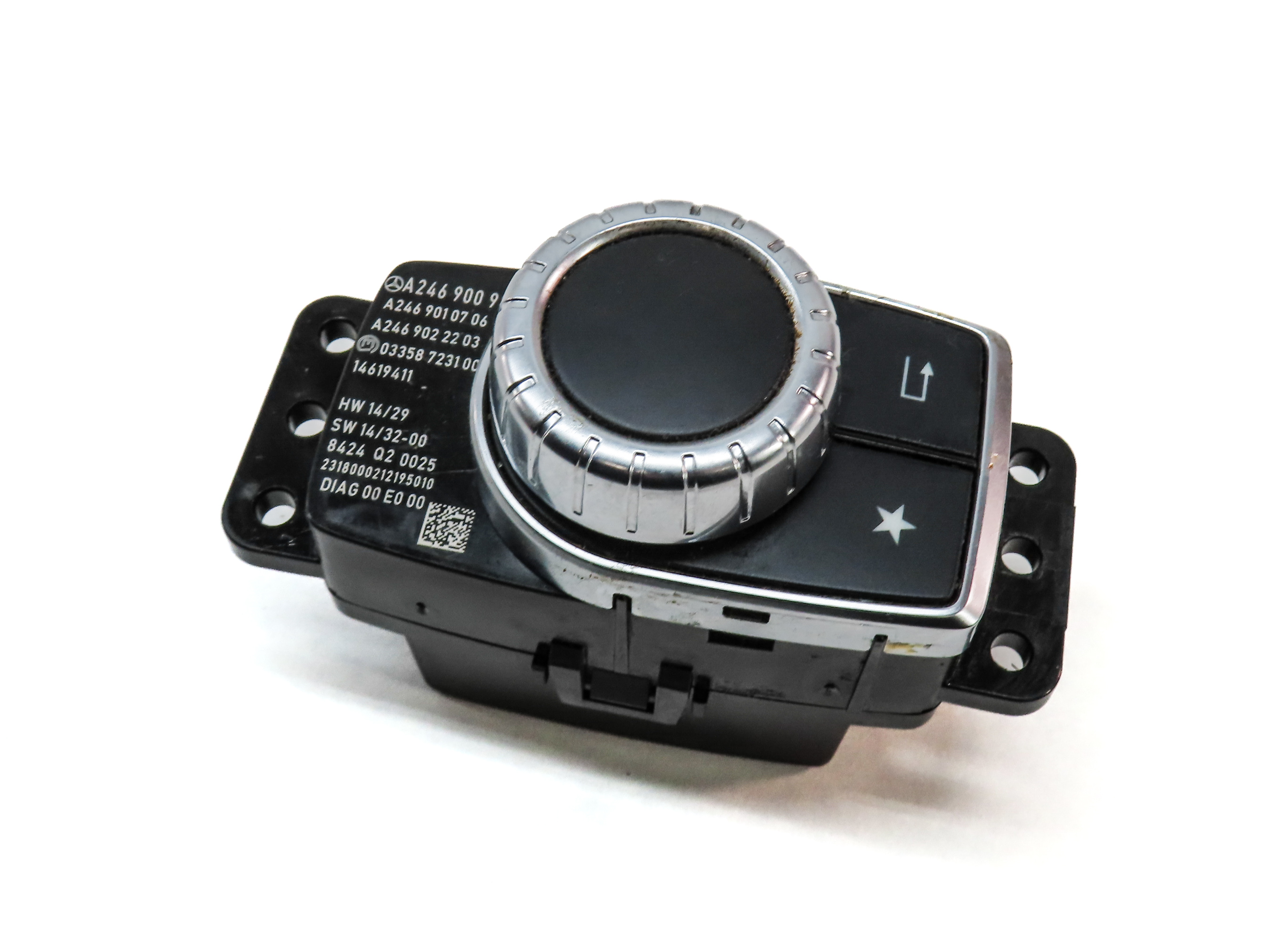 15-20 MERCEDES B250 CLA250 CLA45 GLA250 GLA45 (C117 W246 X156) GPS COMMAND KNOB — exact item pictured
